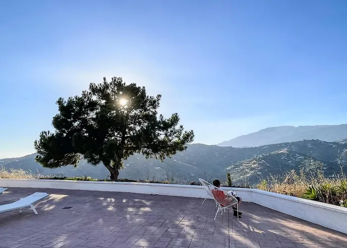 Luxury Villa - Breathtaking Views - Hot Tub - 15\' To Beach